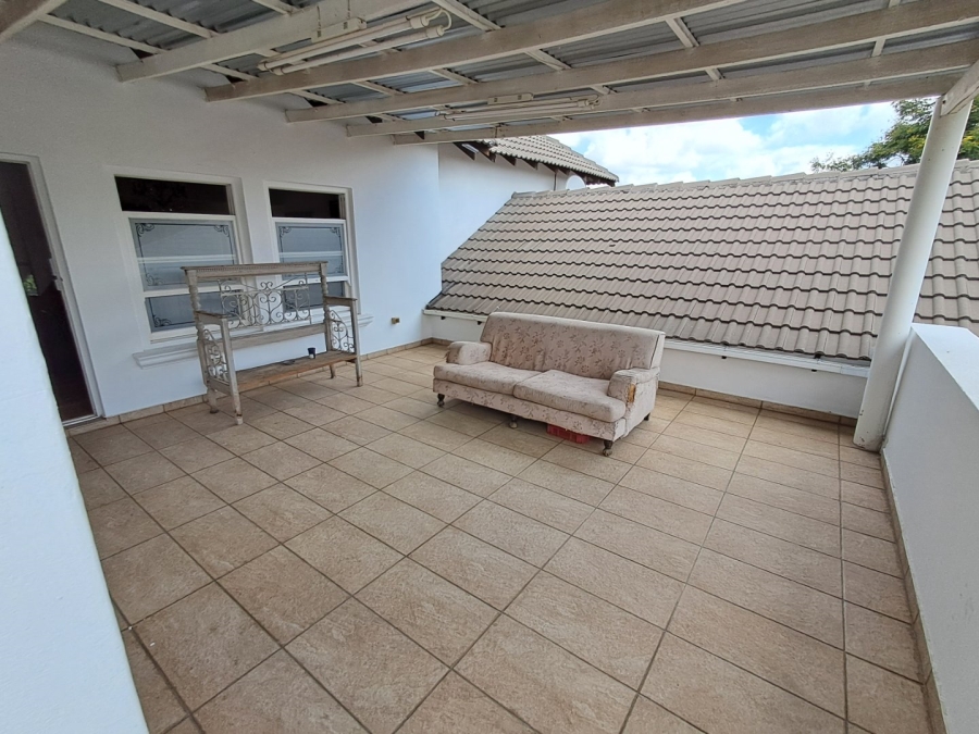 5 Bedroom Property for Sale in Rustenburg Central North West